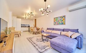 Premium Center Apartment In Grand Karavel